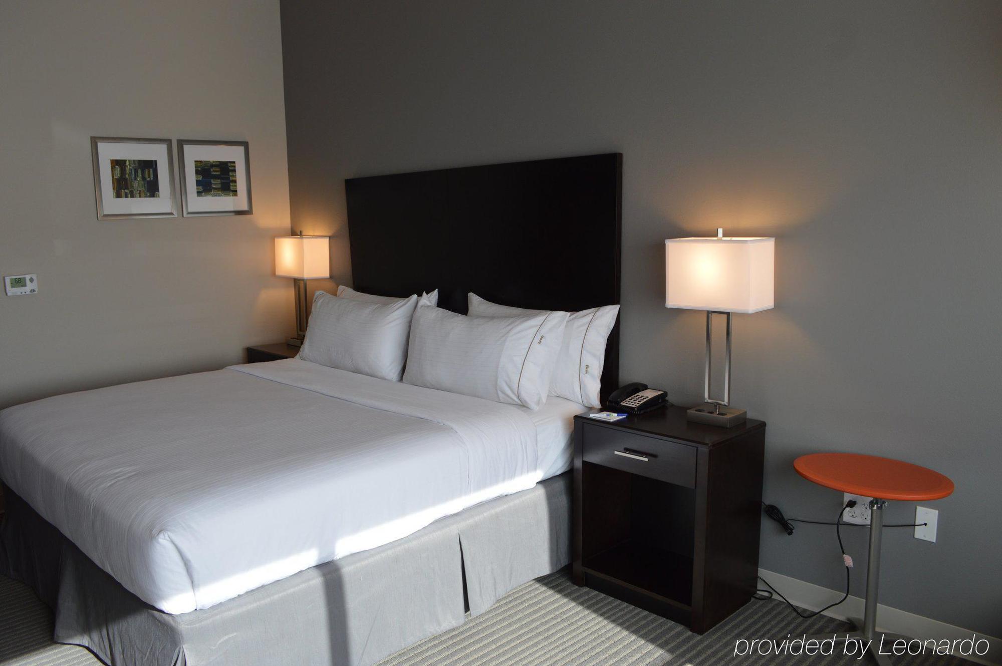 Holiday Inn Express & Suites Tulsa Ne, Claremore, An Ihg Hotel Esterno foto